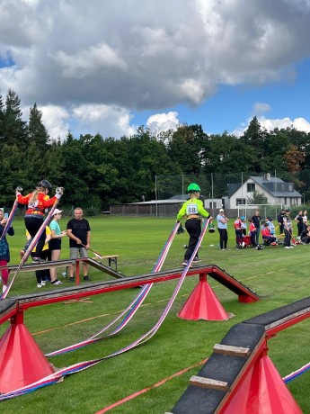 d64d5a49-47ee-4214-be4c-8d1709a91cfb