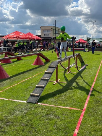 d9be7511-7b1e-4fdc-a5f2-6eaa665fa9b8