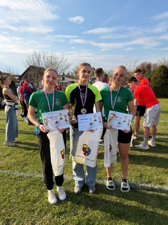 05d140f9-c321-40ca-aadd-16f288e39e1b