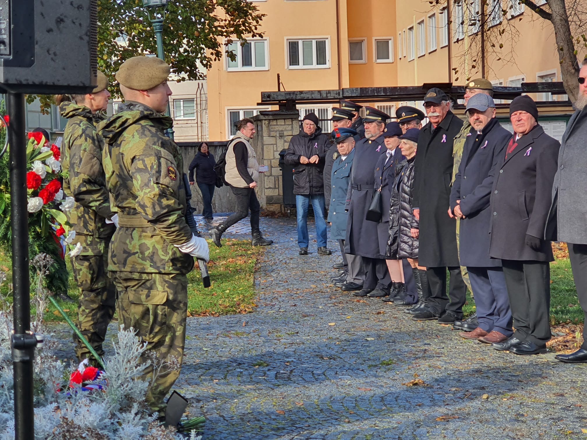 b2e955d4-94be-4de4-901a-636d1e34d07a