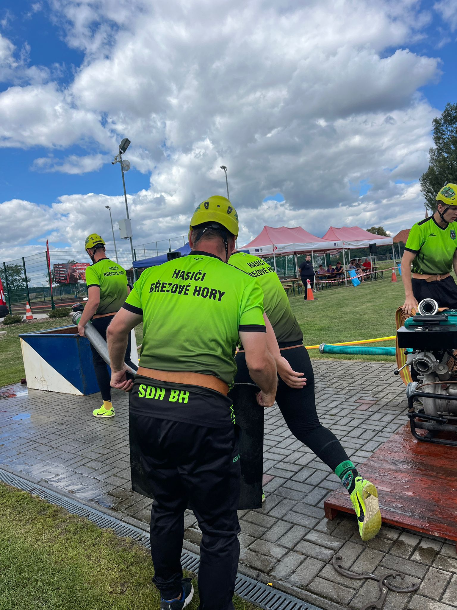 cd52d196-1c79-4afb-81ea-15e075a18537