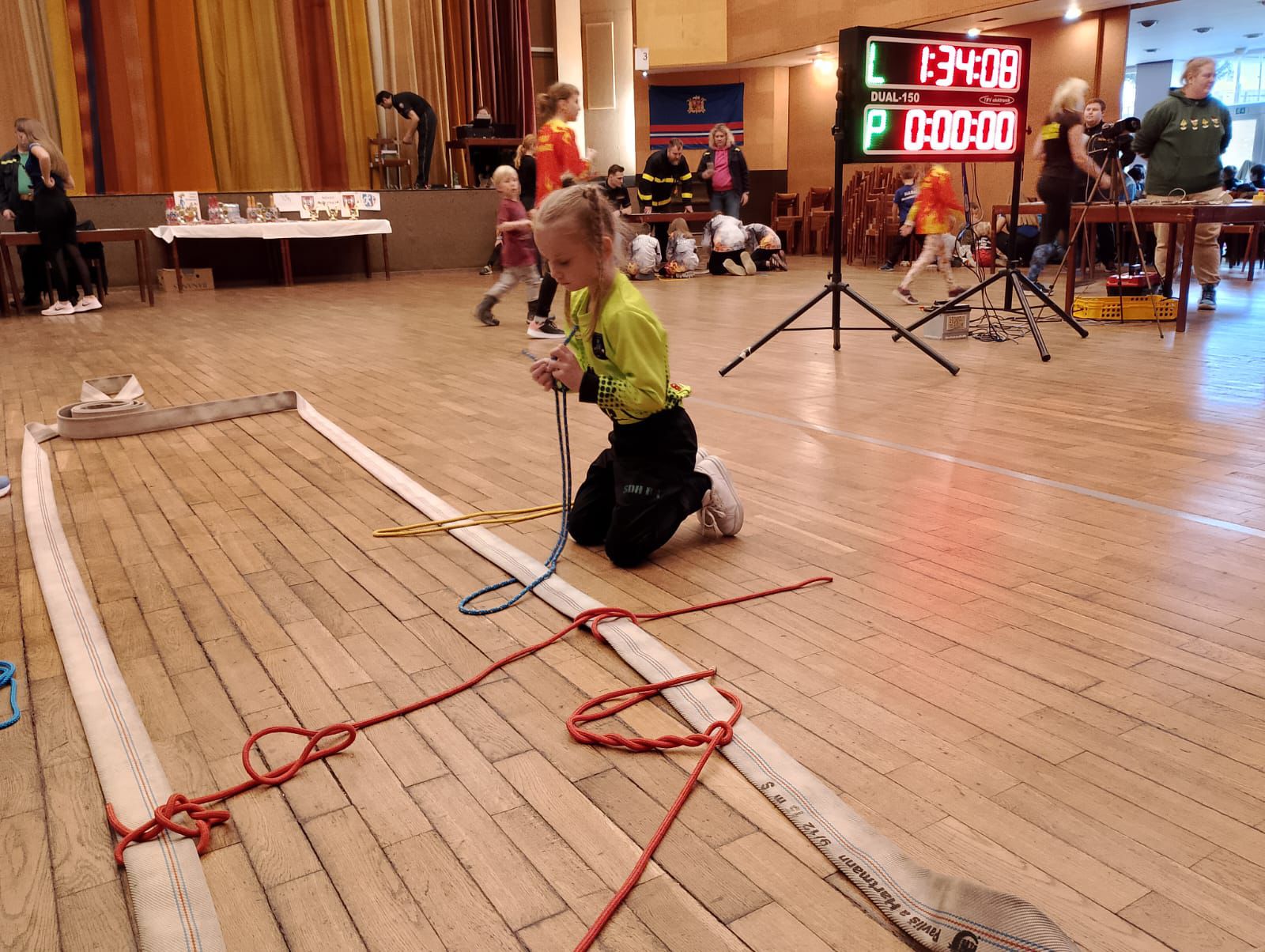 3e4ee37d-fdfb-491f-9987-840b883c3c5c