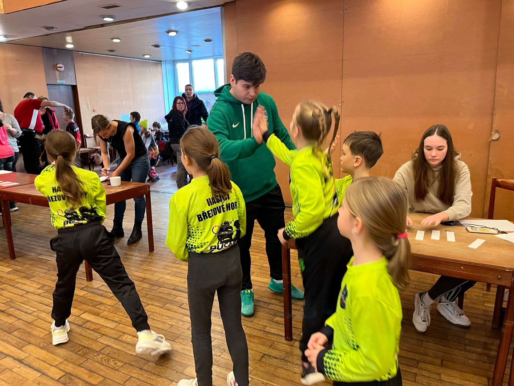 1fcd5f48-a576-4d37-bd0e-fd9f9ef8c3b5