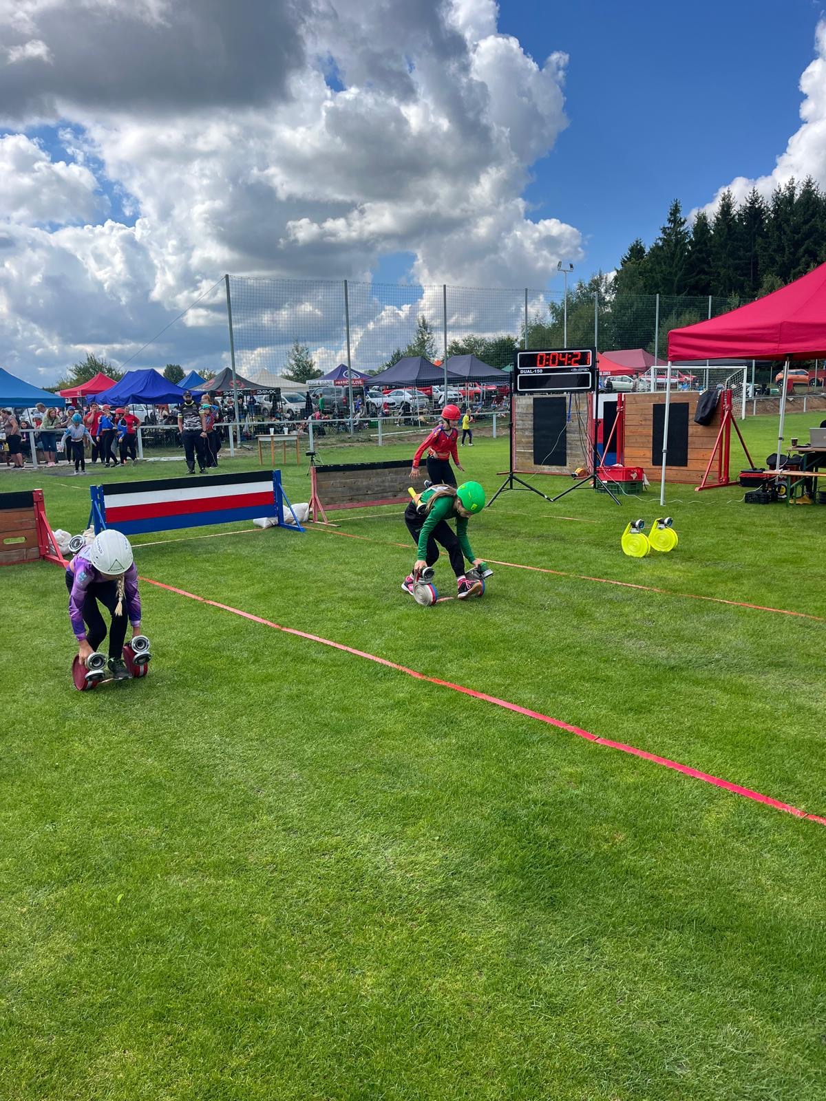 abb1977f-f861-41b7-bb89-375c9200aa07