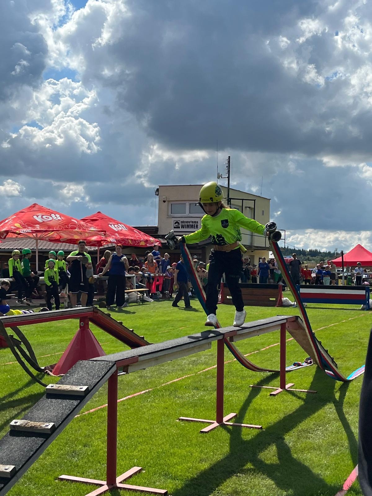 b318ba25-fb09-4893-8b81-e1dc3cc72090