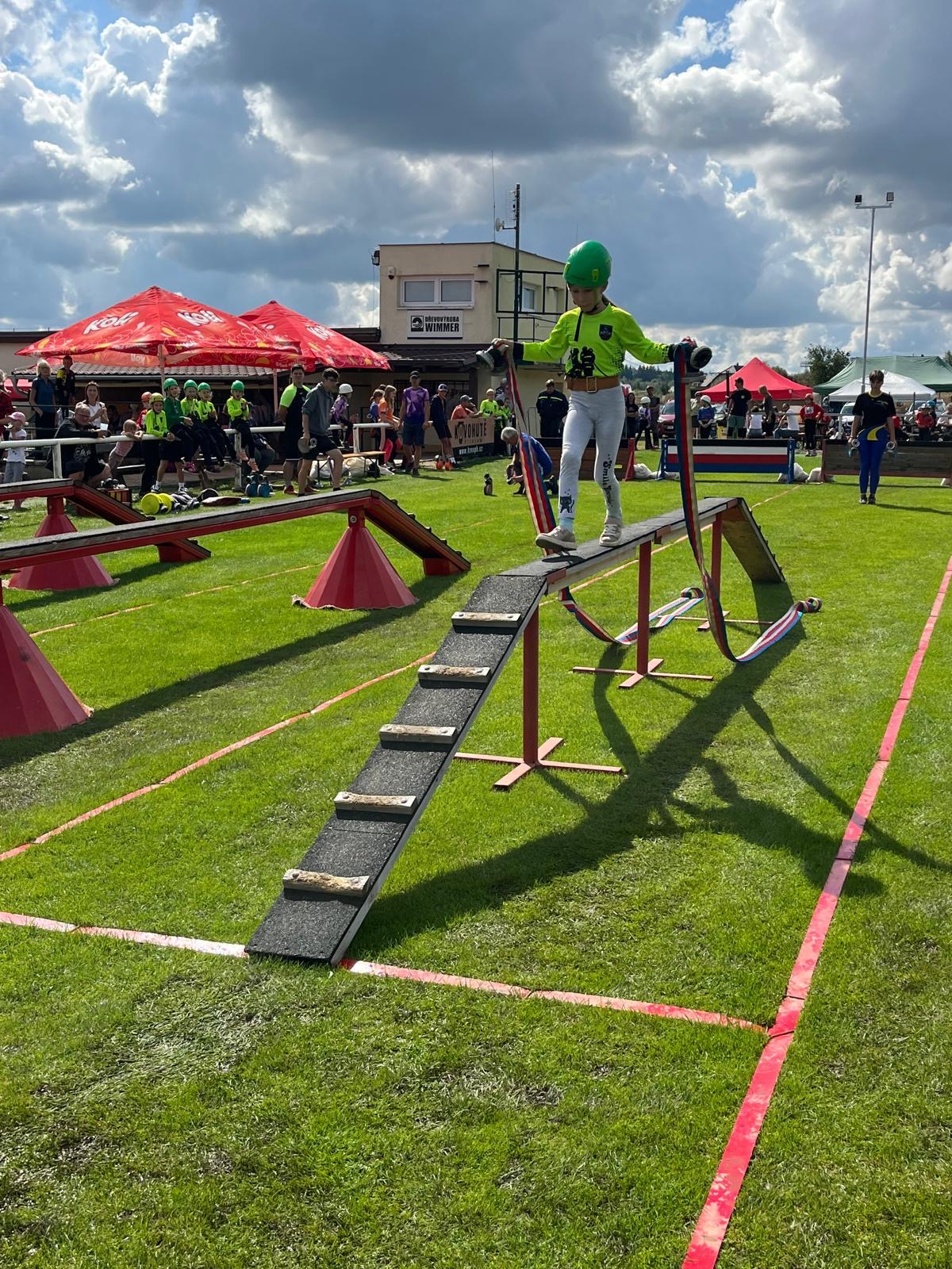 d9be7511-7b1e-4fdc-a5f2-6eaa665fa9b8