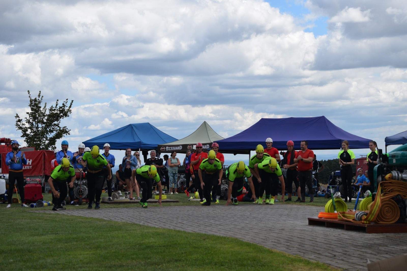 a925db2d-75e4-4fcb-95b3-fc9a73650631