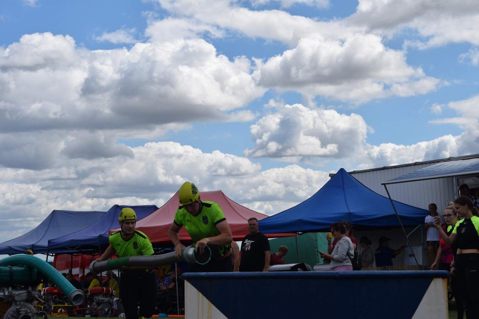 9d866dcd-beab-4284-9f25-3e19e5f1ec04