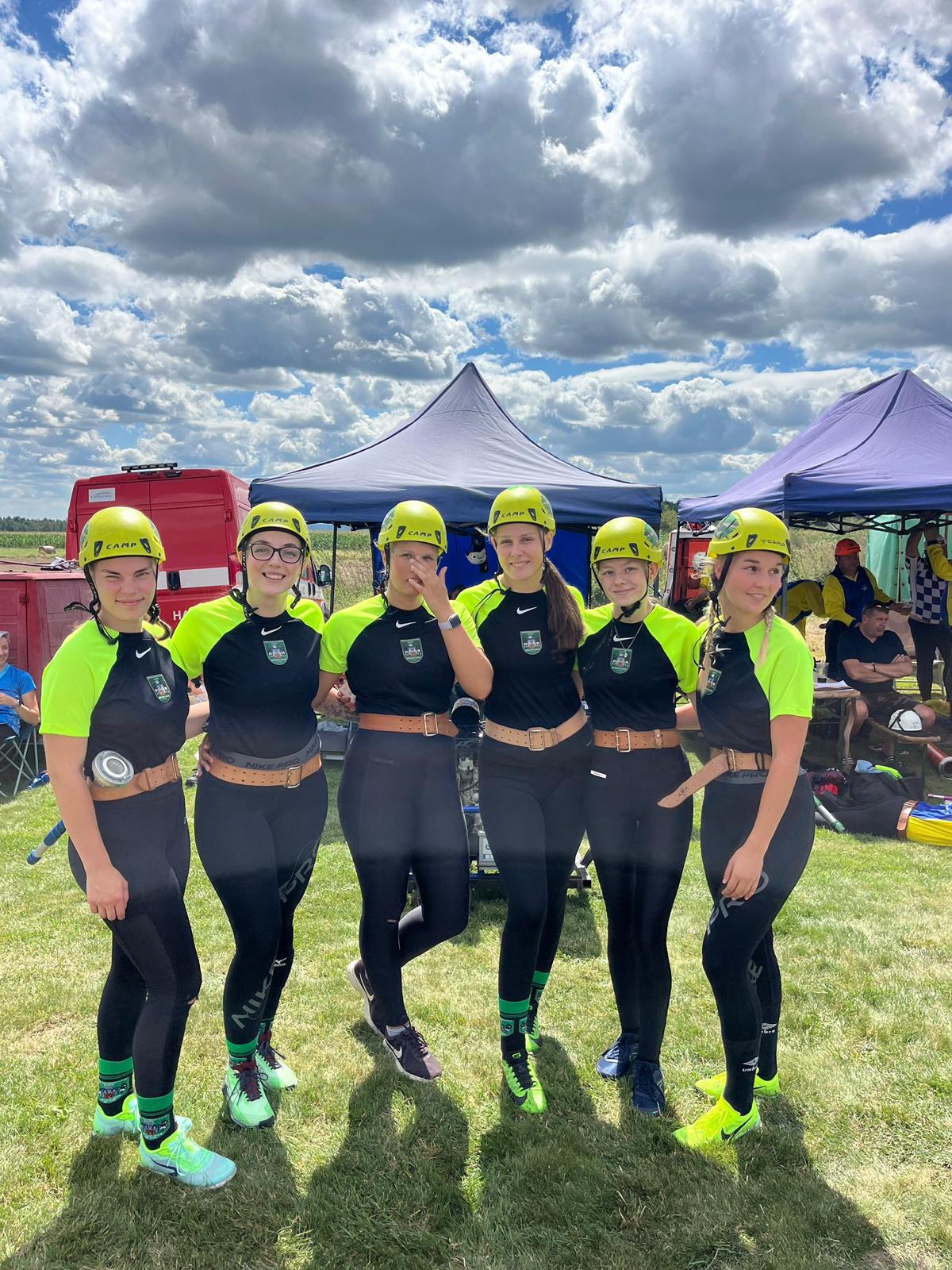 73ebd033-a54b-42f4-bf5e-90a792304aaf