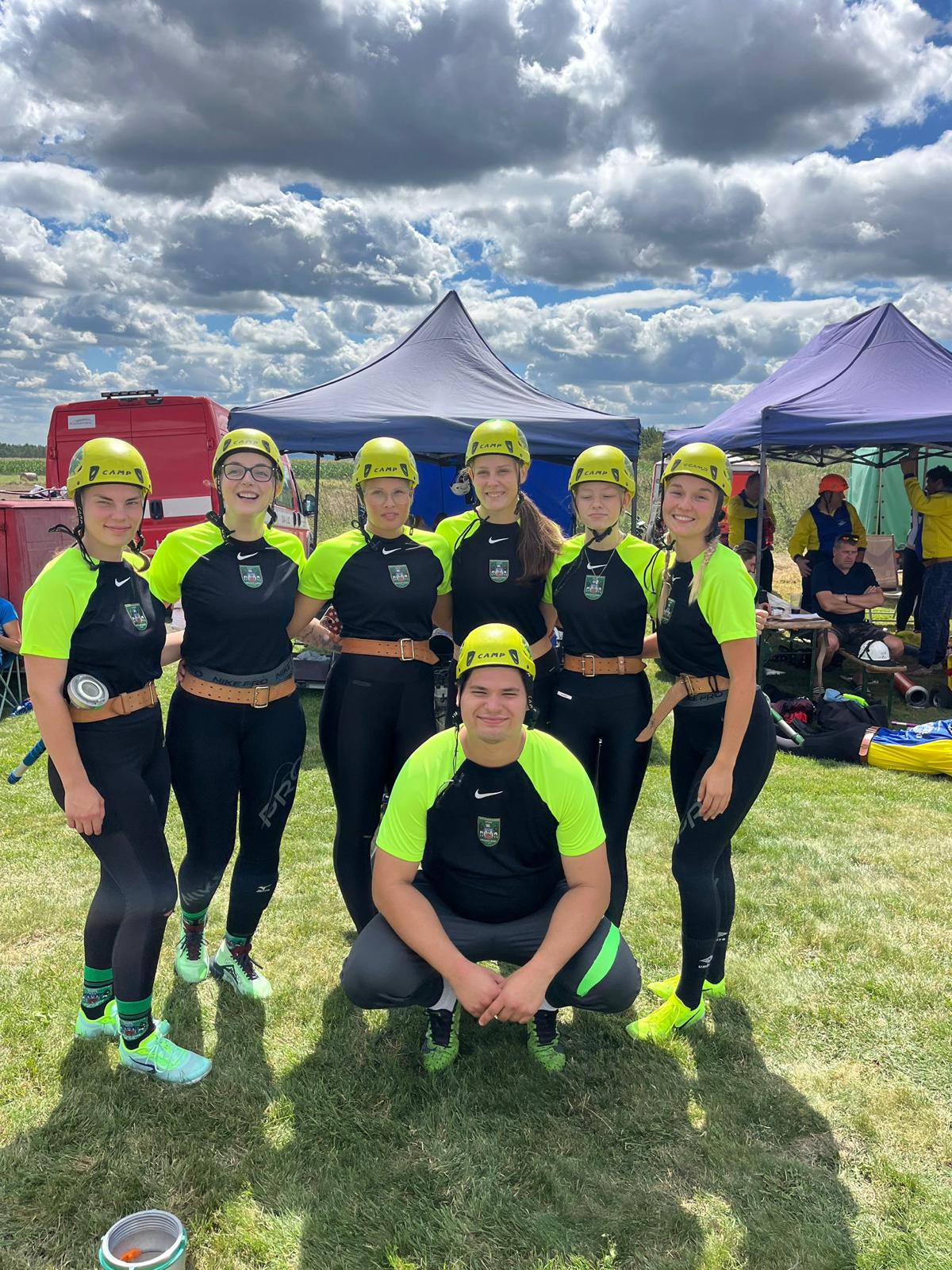 00611448-5975-404a-a82d-5752398fffe1