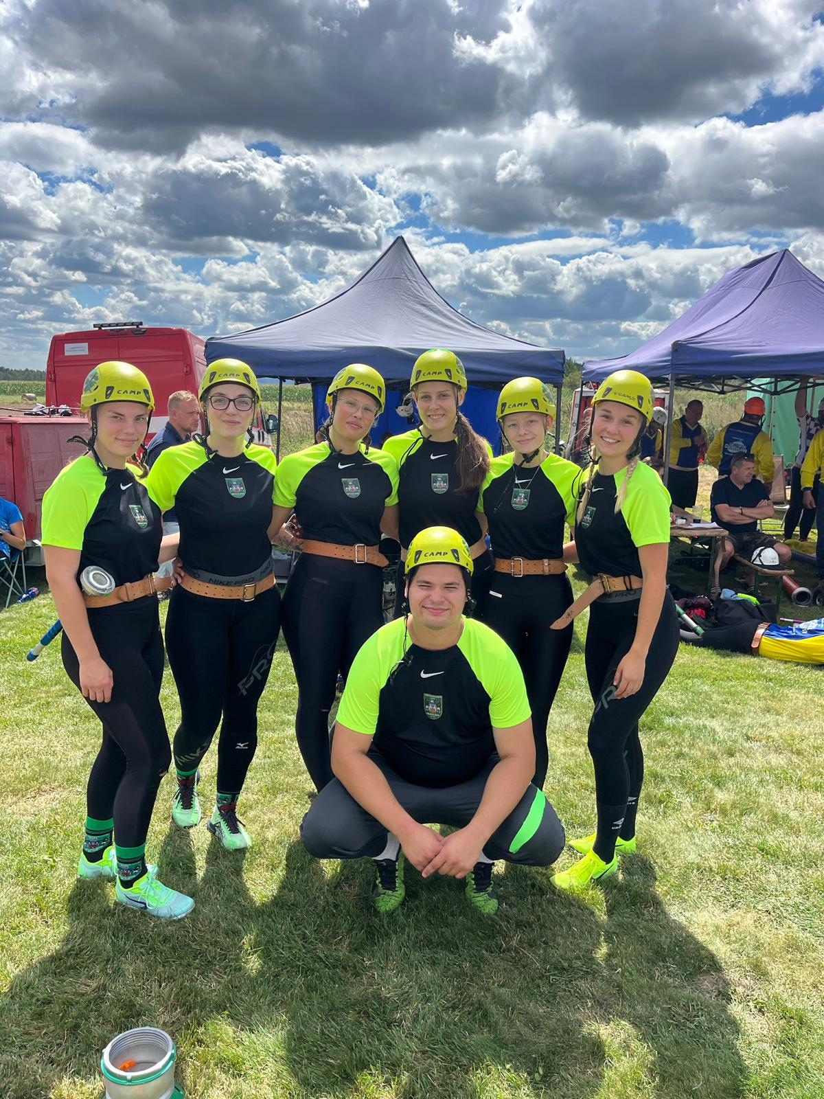 315b4473-bd41-44db-a406-9397295a0efe