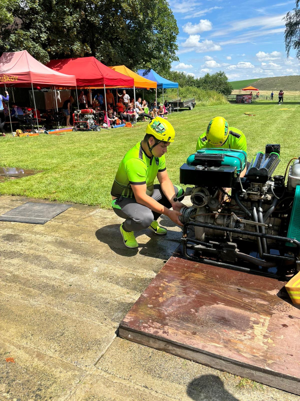 f7862712-89b3-4d9e-83be-455da0fea506